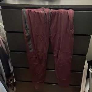 American Eagle active flex fleece-lined joggers